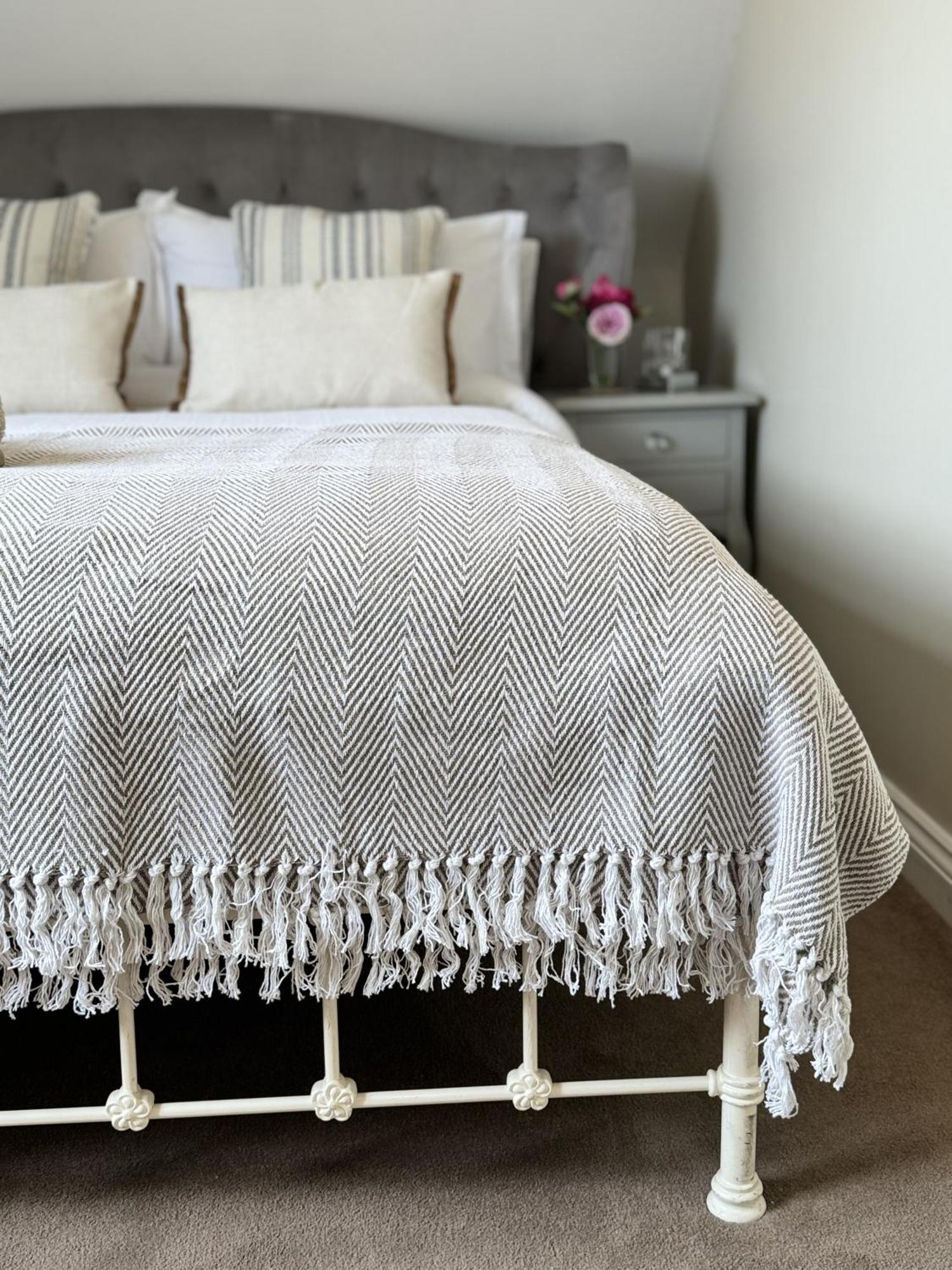 'Bramley Fall Cottage' ' On Site Ev Point - Attached Cottage,3 Separate Bedrooms -1 On Ground Level, Sleeps 6, 2 Bathrooms, Sandy Wittering Beach 8Min Drive, Rural Location, Child Friendly, Small Breed Dog Friendly, Private Parking Чічестер Екстер'єр фото